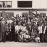 Členovia TJ SOKOL Rajec - 1945; Pred svojou telocvičňou - Sokolouňou. V dolnom rade v strede sediaci je zakladateľ TJ Sokol v Rajci p. Krejsa